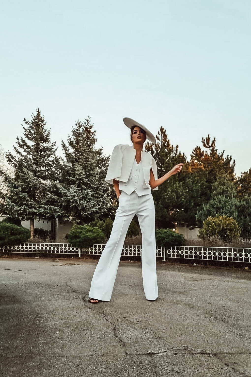 orana-suit-3